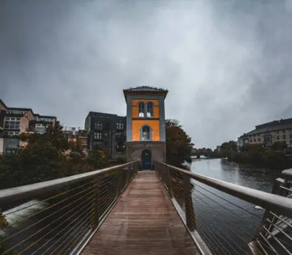 ireland-galway-thomas-werneken-sHmXMQlgkog-unsplash