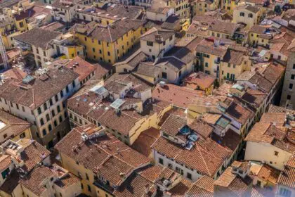 italy-florence-louis-charron-CcfVLiZzGdc-unsplash