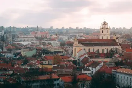 lithuania-Vilnius-julia-karnavusha-HdofToH0dQg-unsplash