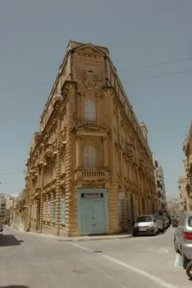 malta-sliema-karl-hornfeldt-GlhZCGYZBiY-unsplash