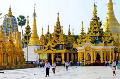 myanmar-yangon-laurentiu-morariu-2KXFqkQ7AJg-unsplash