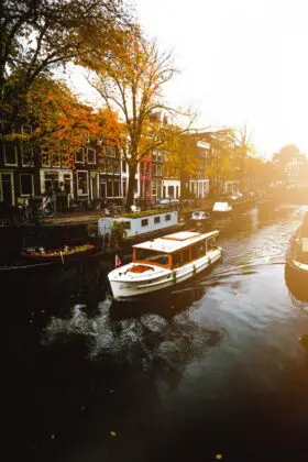 netherlands-amsterdam-jose-llamas-8iZJIqzPgww-unsplash
