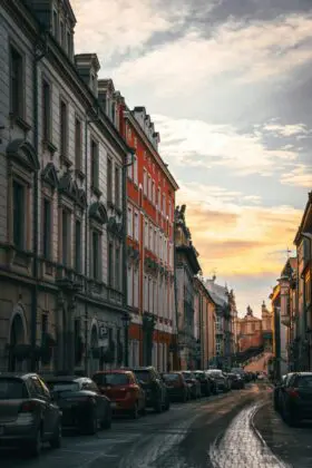 poland-krakow-tobias-reich-2af7-TNSGzo-unsplash