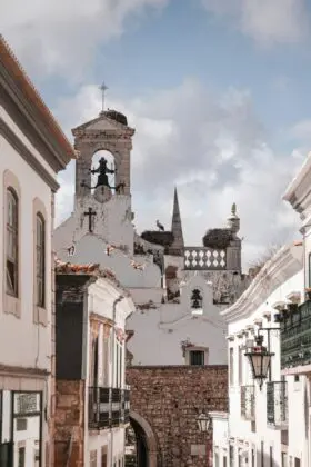 portugal-faro-micheile-henderson-h4Wo3pLyHM0-unsplash