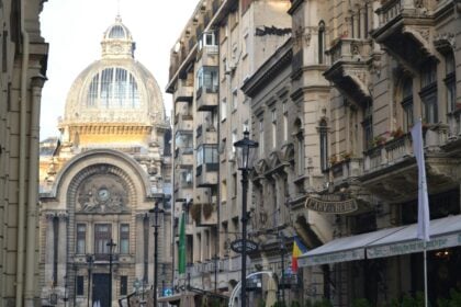 romania-Bucharest-at-WziMWpMfGEY-unsplash