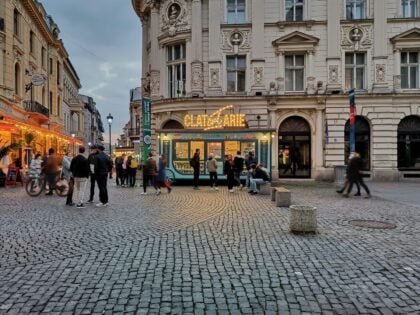 romania-Bucharest-jani-godari-7-VA42UTNuQ-unsplash