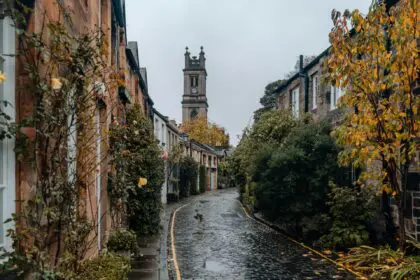 scotland-edinburgh-georgi-kalaydzhiev-VqsHnj-5XZg-unsplash