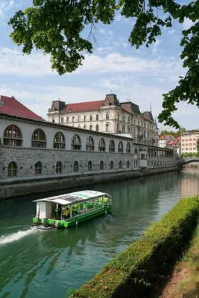 slovenia-Ljubljana-simon-hermans-jLuERVUZqm4-unsplash