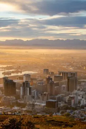 south-africa-cape-town-pieter-van-noorden-yQ9NNBelr0Y-unsplash