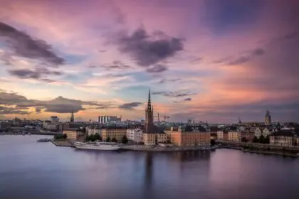 sweden-Stockholm-raphael-andres-3cwvFD-YPtk-unsplash