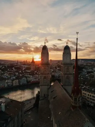 switzerland-Zurich-ilia-bronskiy-rXpPJnH16Pg-unsplash
