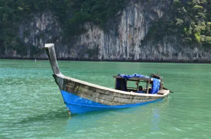 thailand-phuket-michael-schofield-oyHDmK6Pkg8-unsplash